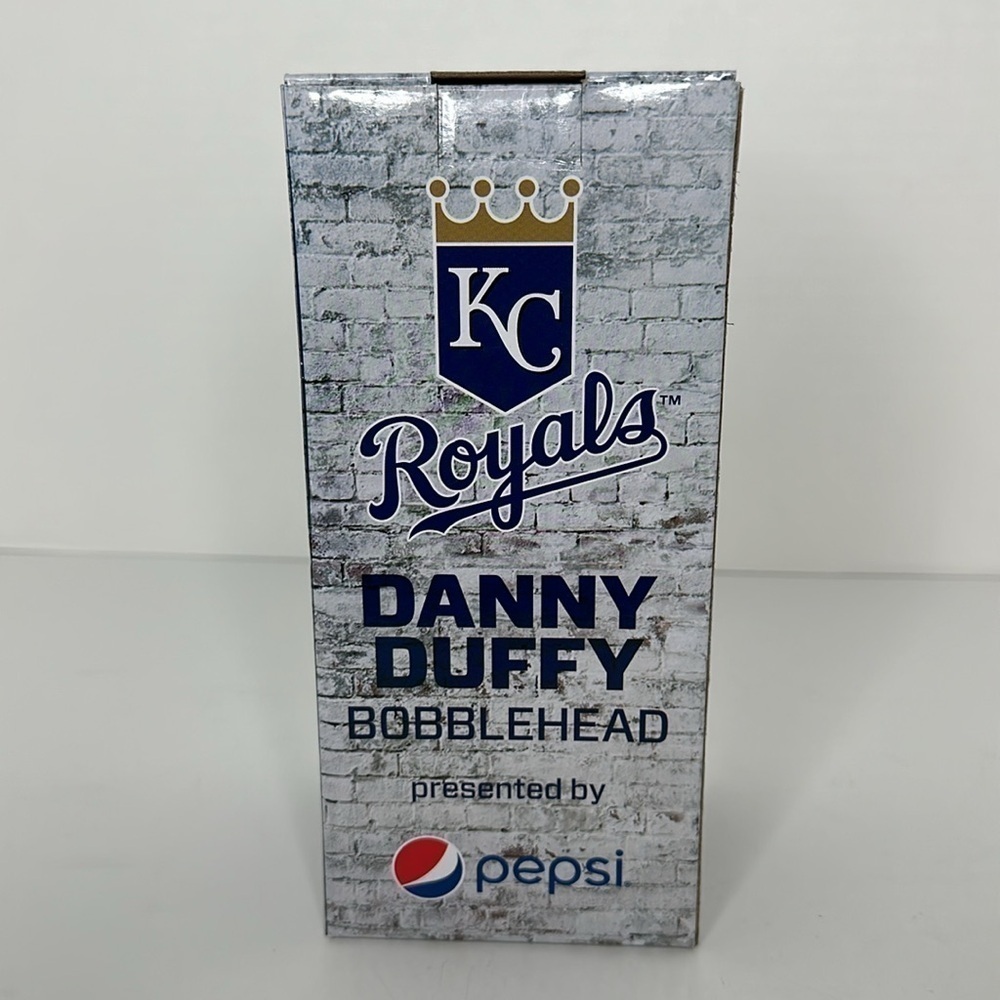 Kansas City Royals‎ Danny Duffy #41Bobblehead Series August 1, 2016 - Picture 8 of 10